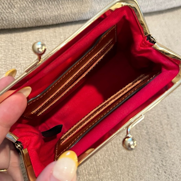 EUC Dooney & Bourke Nylon Large Framed Coin Purse - Picture 3 of 5